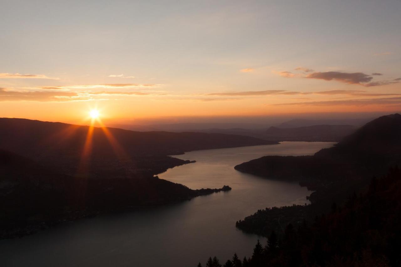Penthouse Vue Incroyable Lac Et Montagnes アヌシー エクステリア 写真